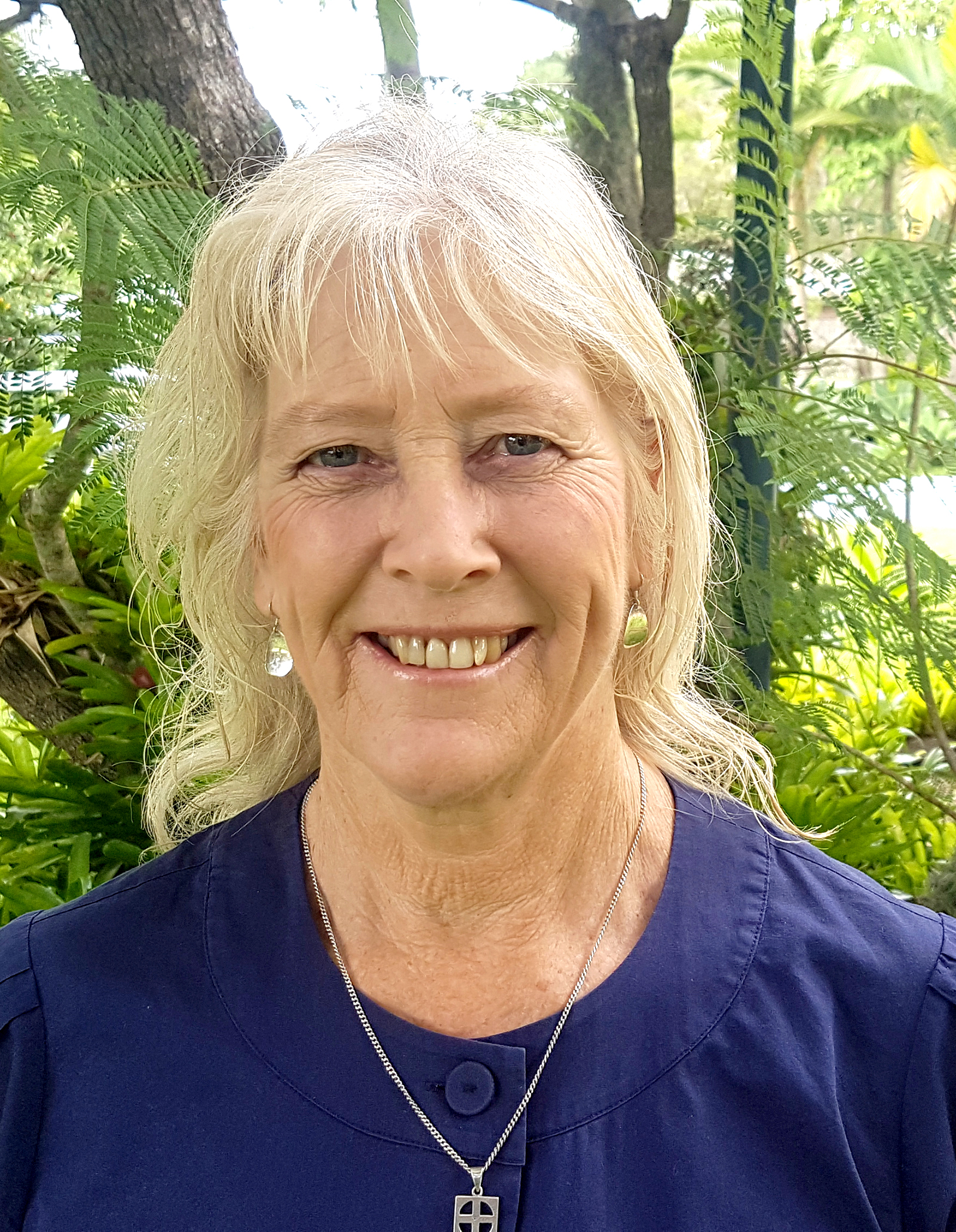 PRESS RELEASE: Australian Citizens Party candidate Jan Pukallus campaigning in Fadden by-election for a national Post Office People’s Bank, stopping AUKUS and war