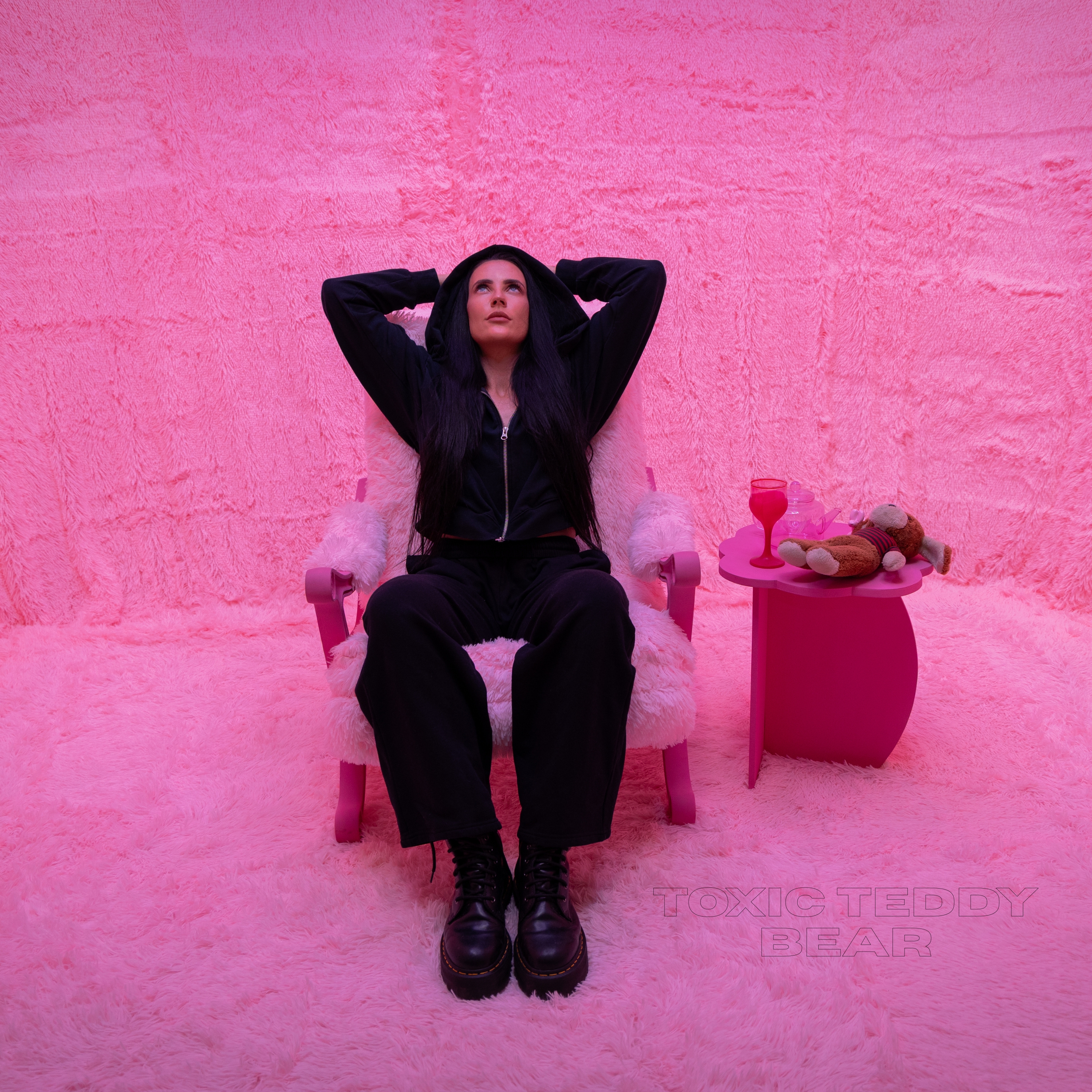 PRESS RELEASE: New Single “Toxic Teddy Bear” Exposes the Sweetest Kind of Manipulation