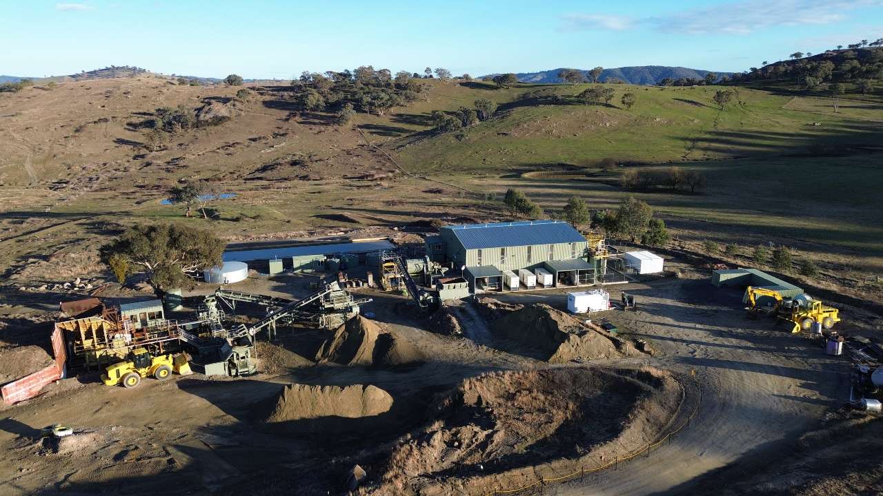 PRESS RELEASE: Investors Endorse Great Divide Mining