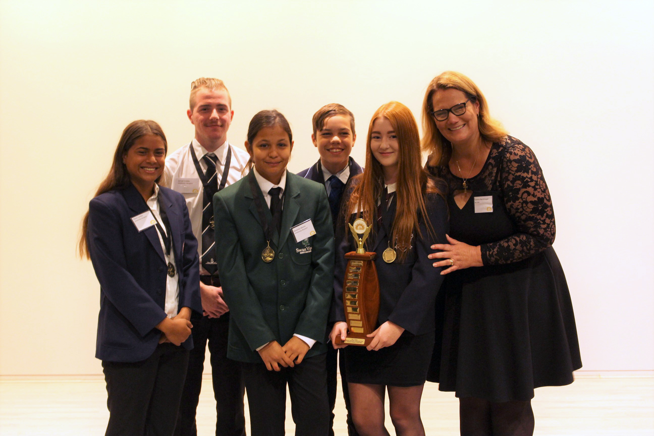 PRESS RELEASE: YAL scholarships for disadvantaged young Australians for 2022 Academic Year – Closing next week – Tuesday 31 August