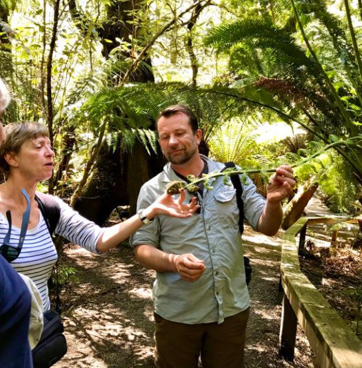 PRESS RELEASE: Industry association cuts accreditation red tape for tour guides as Australia’s borders open on International Tourist Guide Day