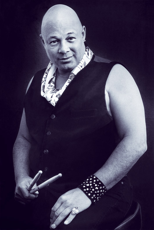 PRESS RELEASE: Narada Michael Walden, producer of Whitney Houston, signs Australian singer Charlie Mitchell