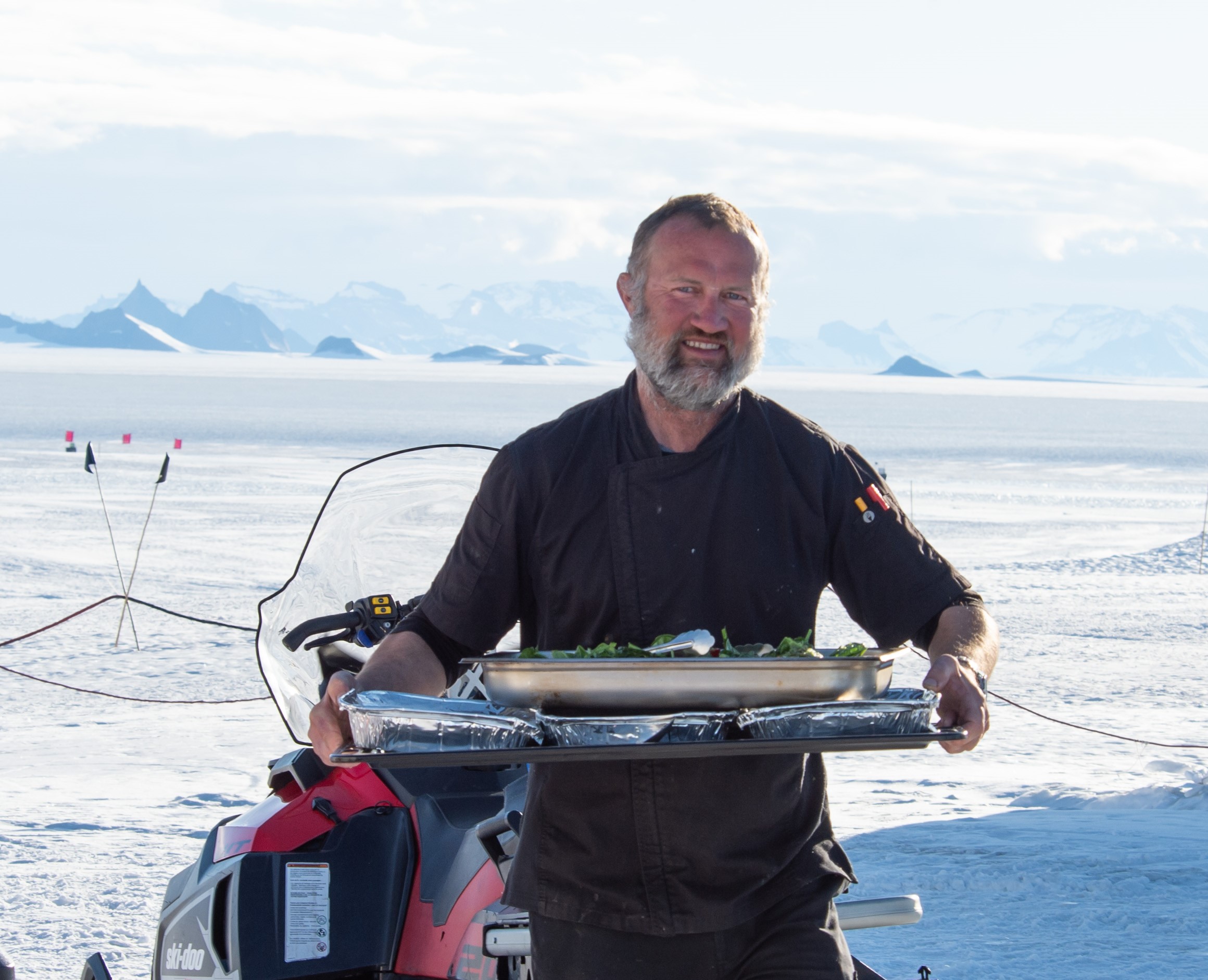 PRESS RELEASE: Book release: A Chef on ice.